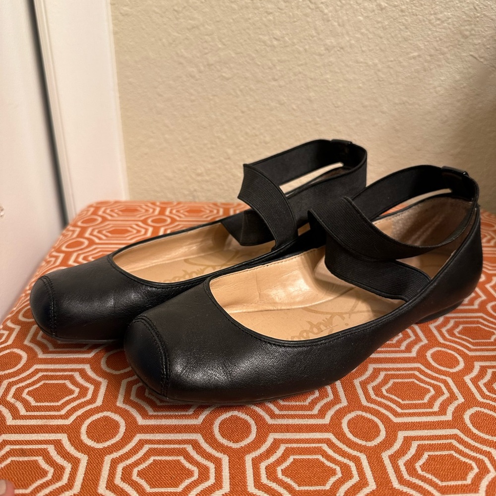 Jessica Simpson ballet flats